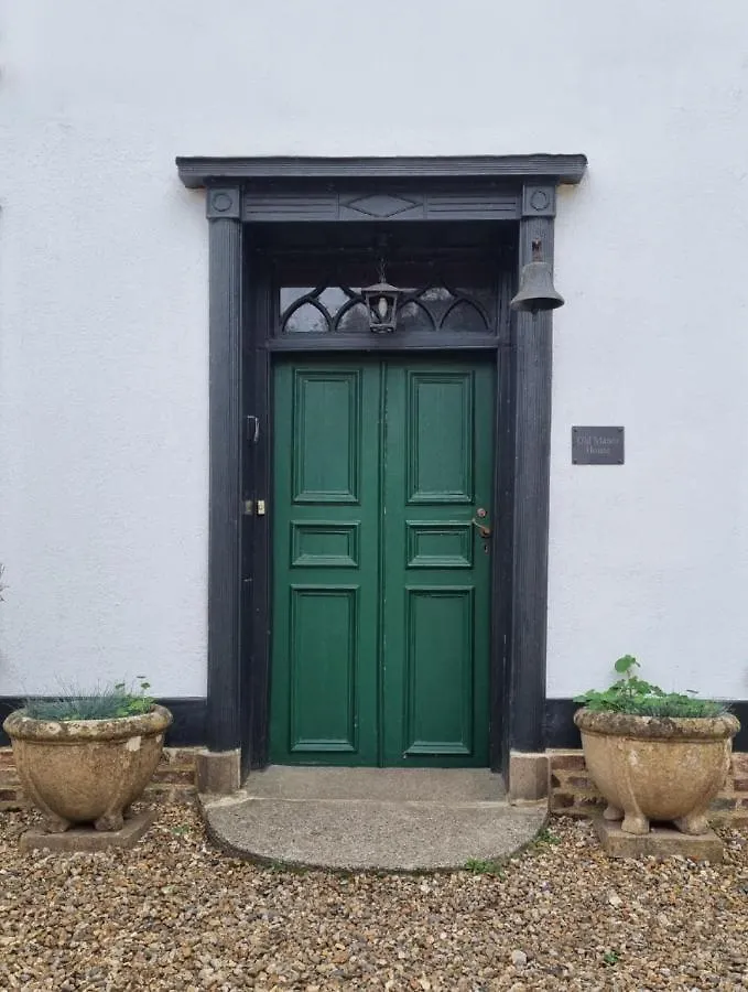 Old Manor House Bed And Breakfast Ashford Shepperton