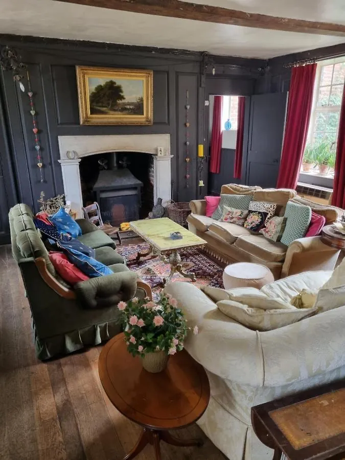 Bed & Breakfast Old Manor House Bed And Breakfast Ashford