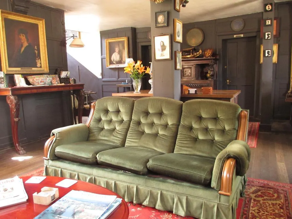 Old Manor House Bed And Breakfast Ashford Bed & Breakfast