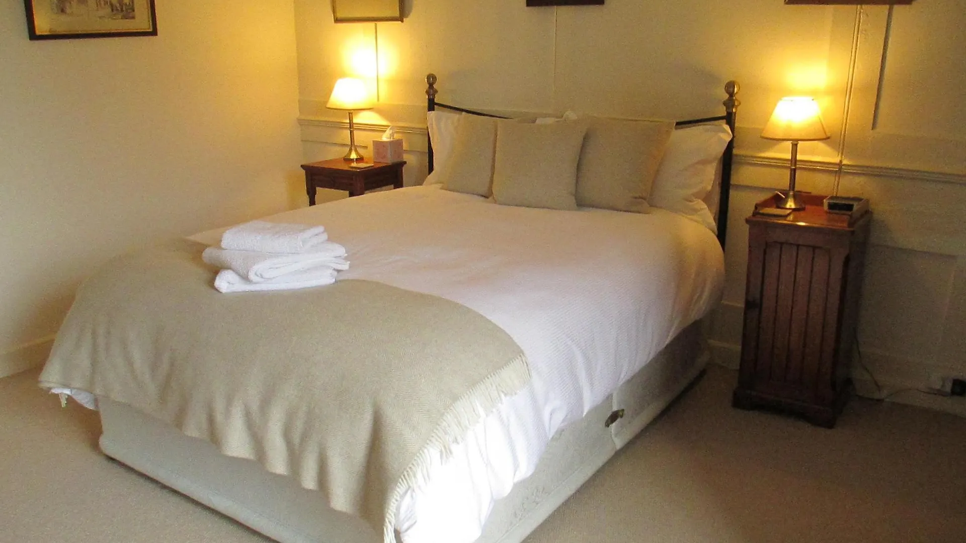 Old Manor House Bed And Breakfast Ashford United Kingdom